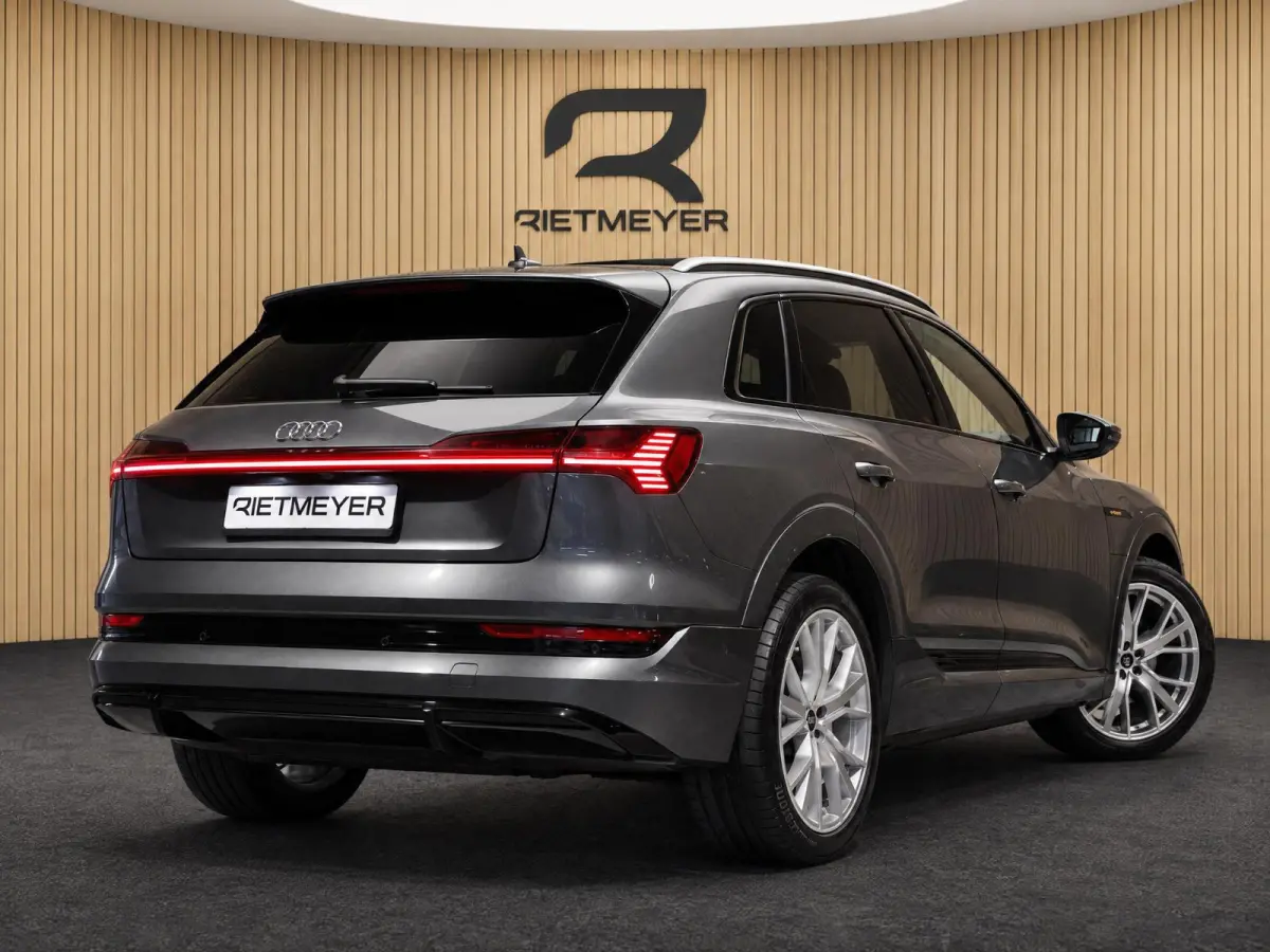55 quattro Advanced S Line 95 kWh |Pano |Head-Up |Stoelverw. |B&O |Memory