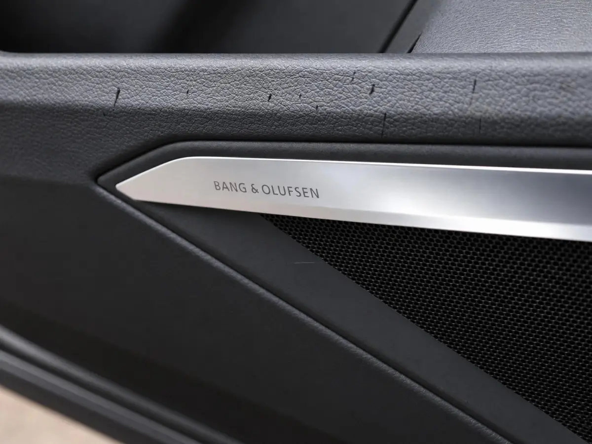 55 quattro Advanced S Line 95 kWh |Pano |Head-Up |Stoelverw. |B&O |Memory
