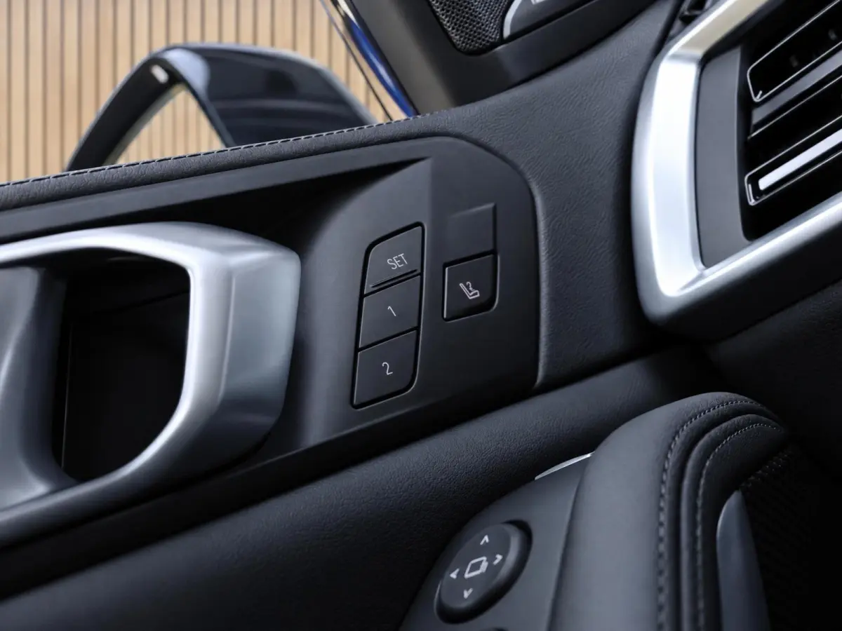 xDrive50e M-Sport |Pano |M zetels |4W besturing |Harman/Kardon |Head-Up |360° |Stoelverkoeling |Memory |Elektr. trekhaak