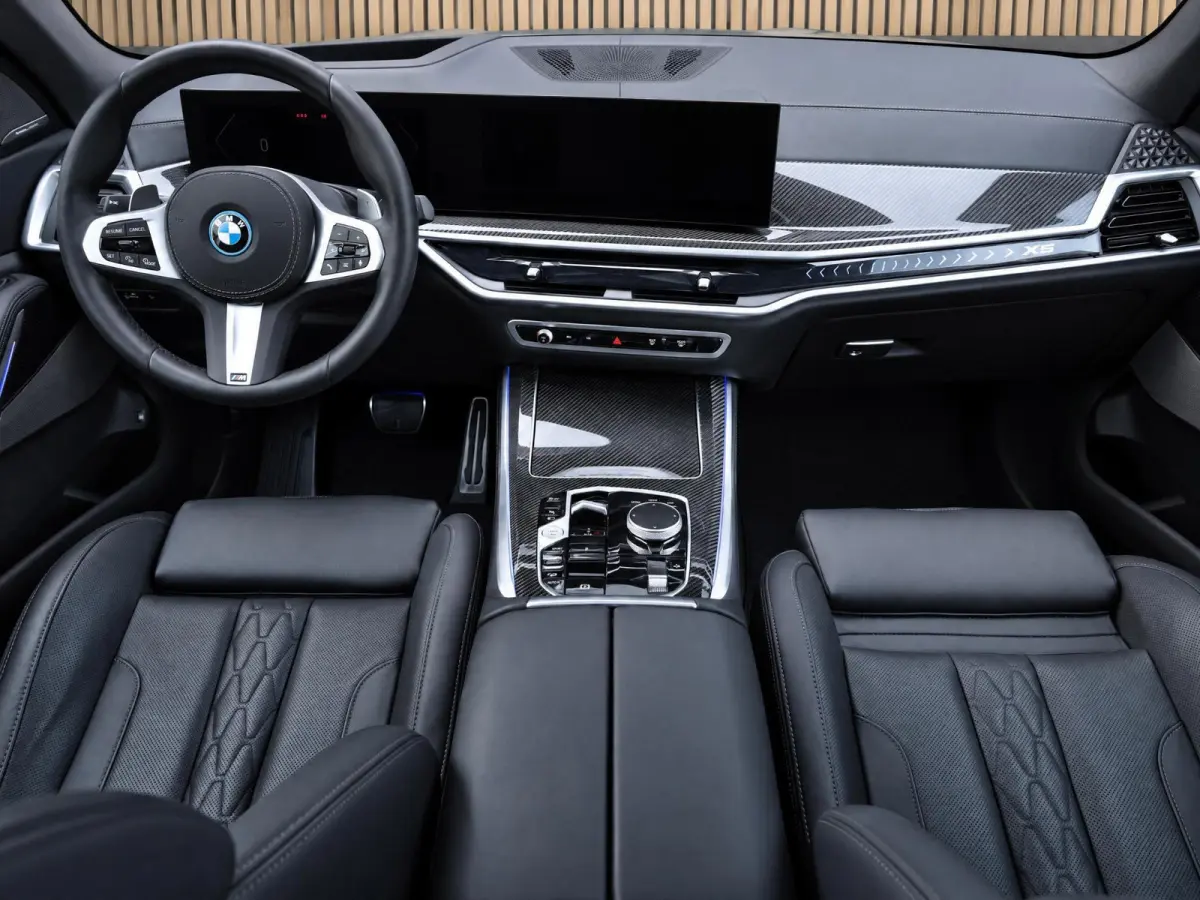 xDrive50e M-Sport |Pano |M zetels |4W besturing |Harman/Kardon |Head-Up |360° |Stoelverkoeling |Memory |Elektr. trekhaak