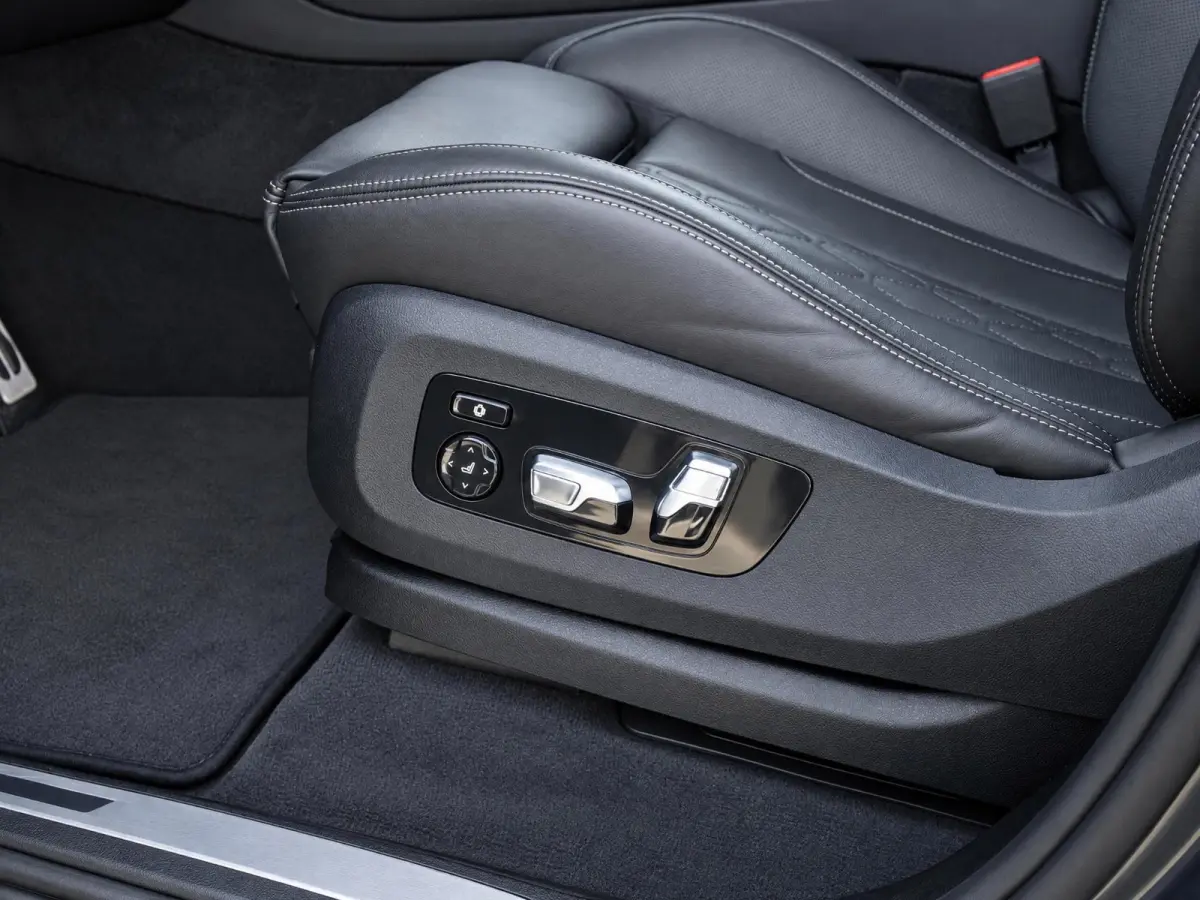 xDrive50e M-Sport |Pano |M zetels |4W besturing |Harman/Kardon |Head-Up |360° |Stoelverkoeling |Memory |Elektr. trekhaak