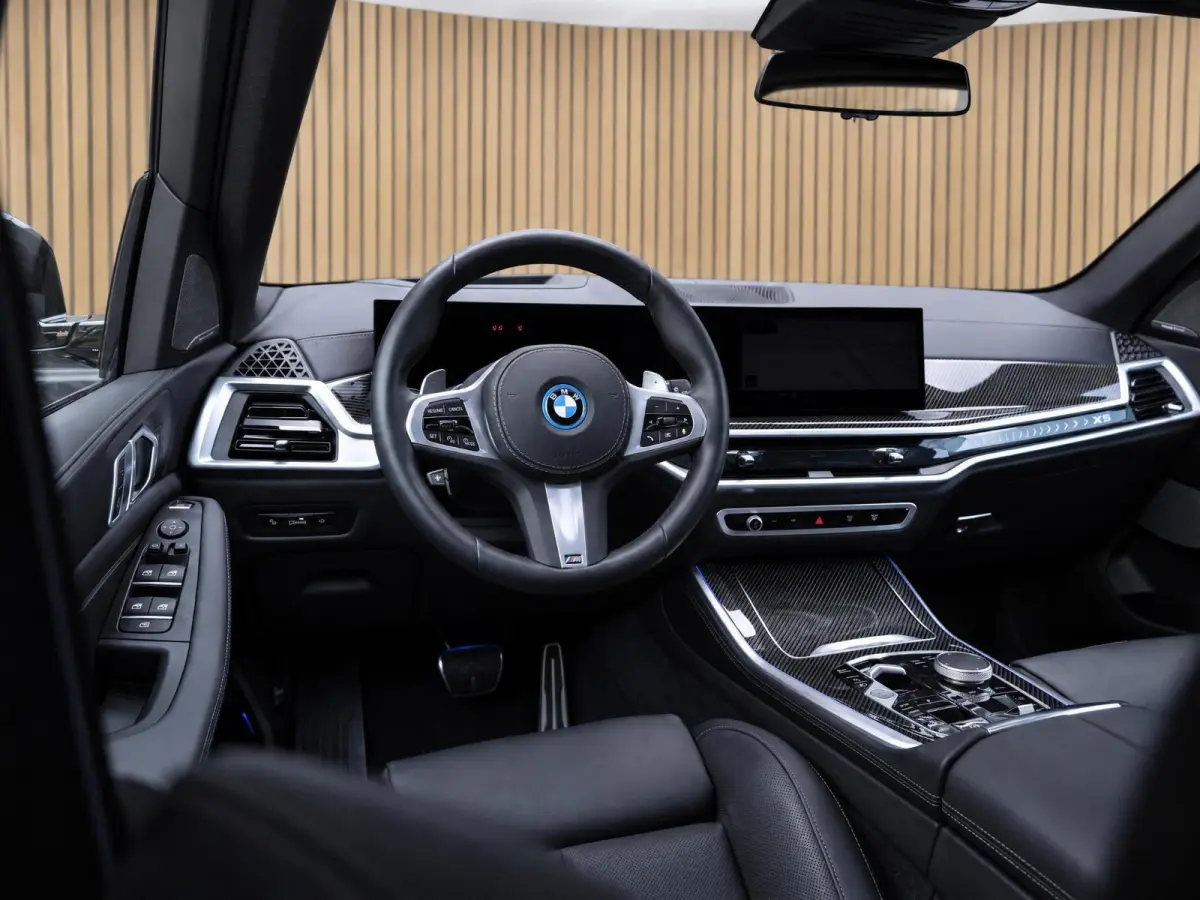 xDrive50e M-Sport |Pano |M zetels |4W besturing |Harman/Kardon |Head-Up |360° |Stoelverkoeling |Memory |Elektr. trekhaak