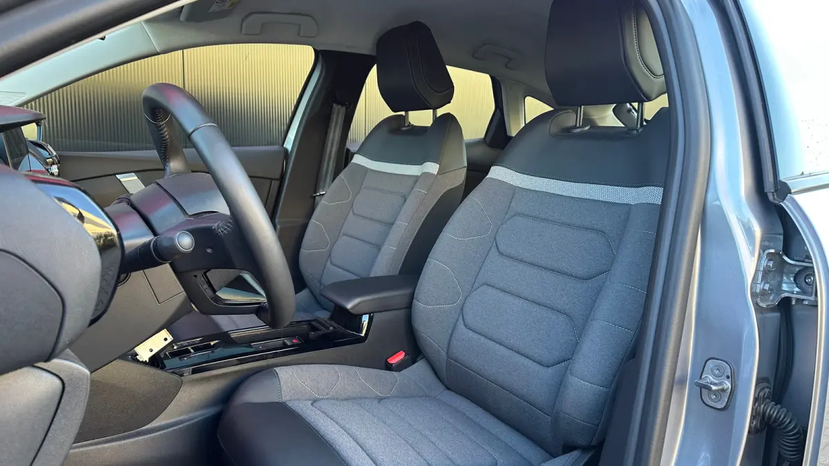 You 50 kWh SoH 100% | 3-Fase | Camera | Cruise Control | Apple Carplay / Android Auto | Climate Control | 11 kW lader | Airco (automatisch) | Apple Carplay/Android Auto|telefoonintegratie pr