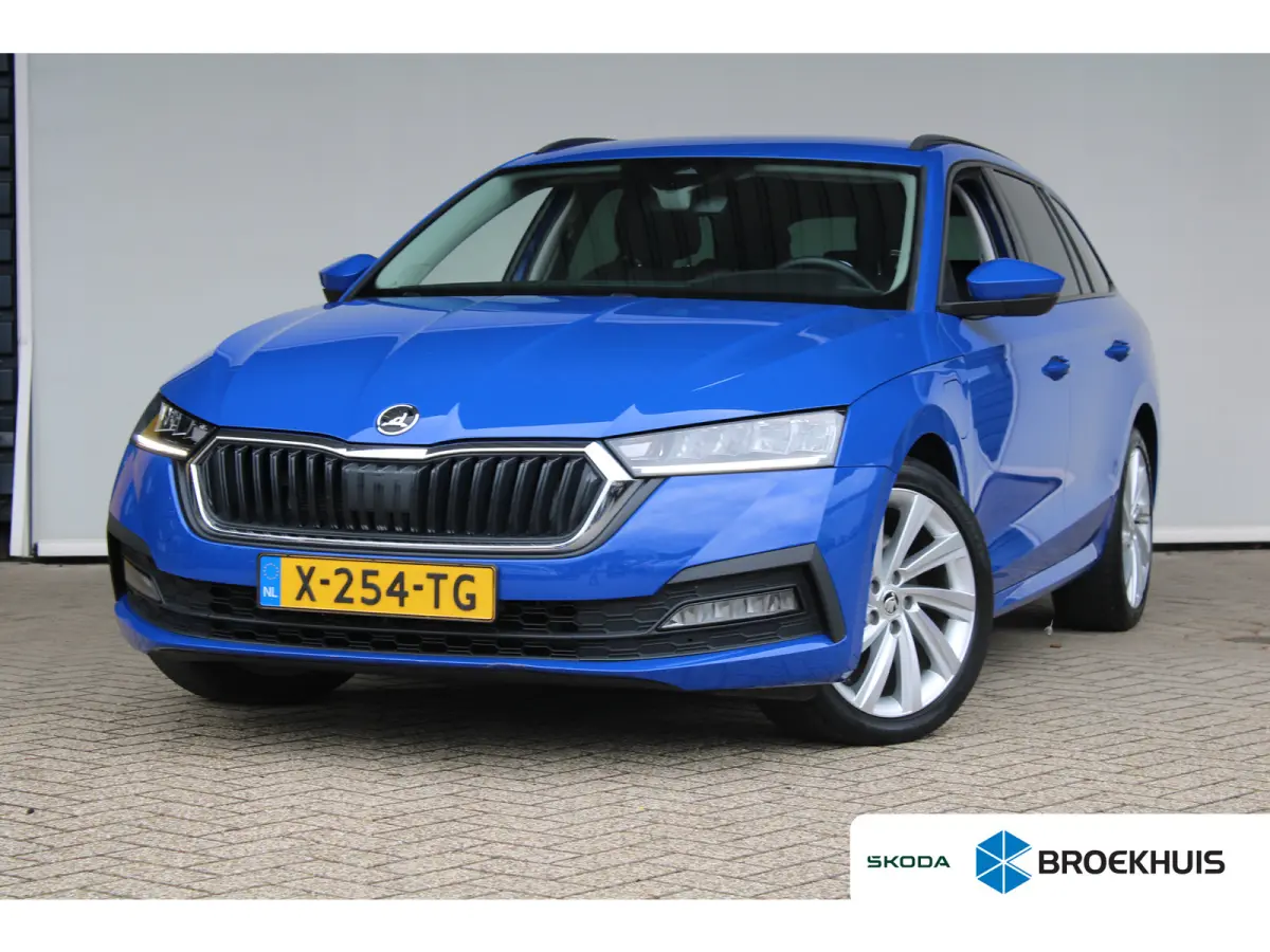 1.4 TSI iV PHEV Business Edition | Climate control | Parkeersensoren voor en achter | Keyless start |