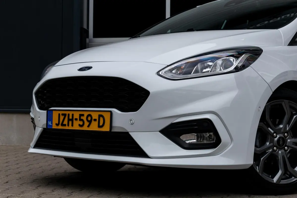 1.0 EcoBoost Hybrid ST-Line|WINTERPACK|KEYLESS|CLIMATE|CARPLAY|PDC|PARK ASSIST