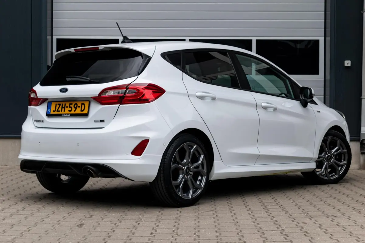 1.0 EcoBoost Hybrid ST-Line|WINTERPACK|KEYLESS|CLIMATE|CARPLAY|PDC|PARK ASSIST