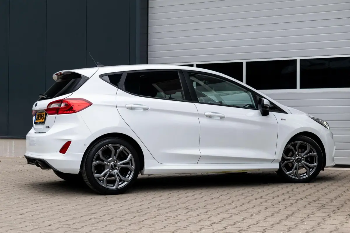 1.0 EcoBoost Hybrid ST-Line|WINTERPACK|KEYLESS|CLIMATE|CARPLAY|PDC|PARK ASSIST