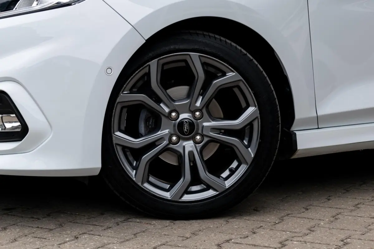 1.0 EcoBoost Hybrid ST-Line|WINTERPACK|KEYLESS|CLIMATE|CARPLAY|PDC|PARK ASSIST