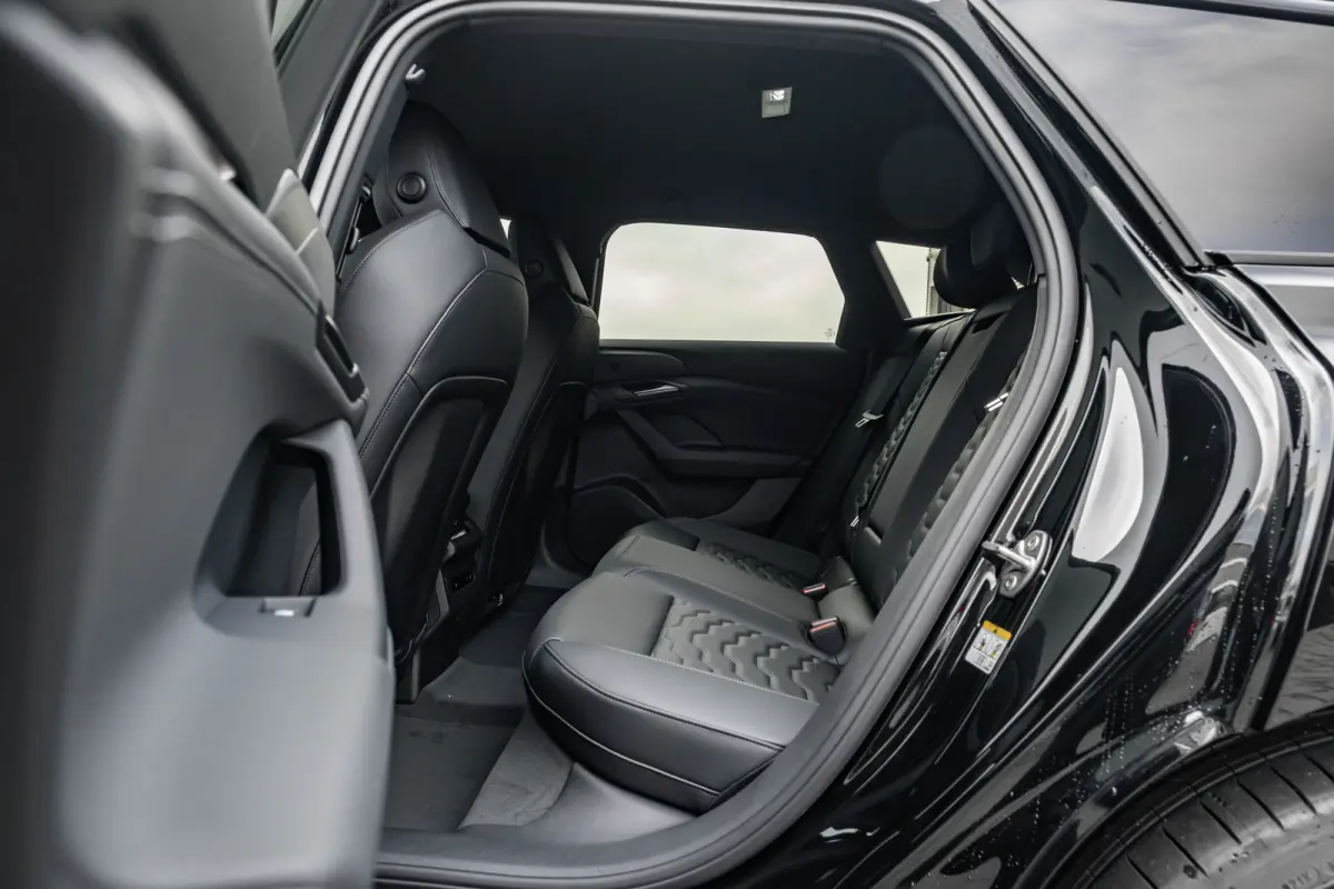 S edition | Audi smartphone interface | Comfortsleutel | Elektrisch instelbare voorstoelen