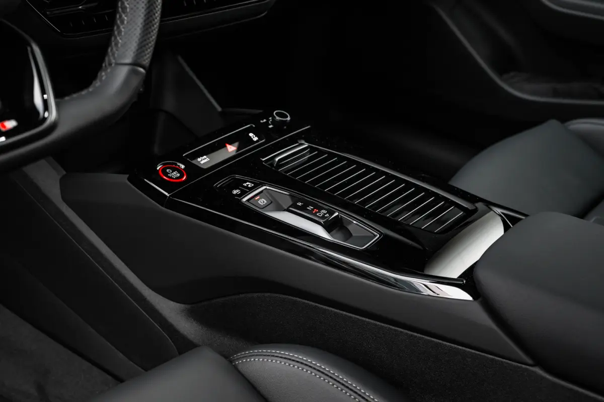 S edition | Audi smartphone interface | Comfortsleutel | Elektrisch instelbare voorstoelen