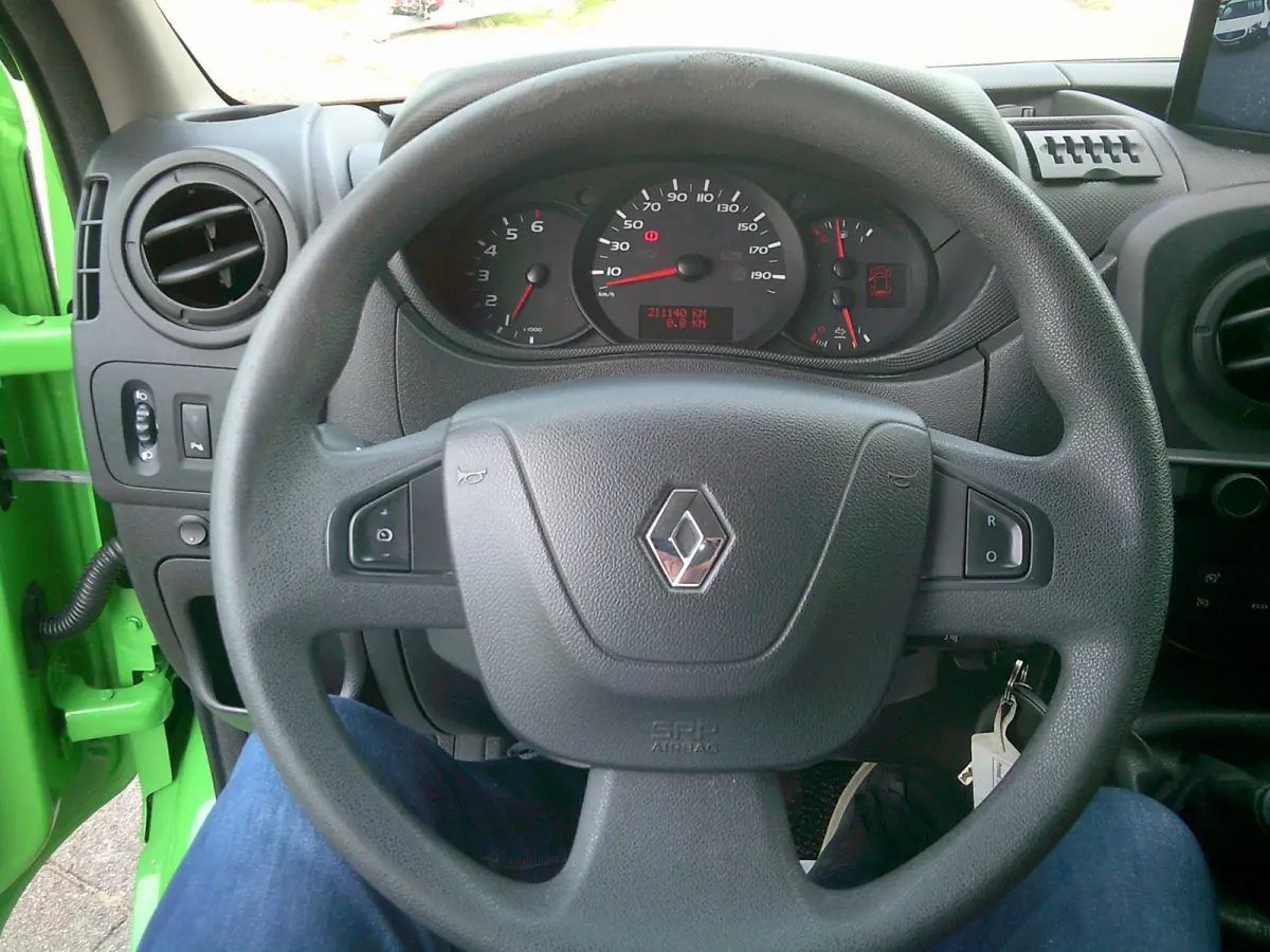 T35 2.3 dCi L2H2 VOOORZIEN VAN AIRCO+CRUISE+TREKHAAK !!