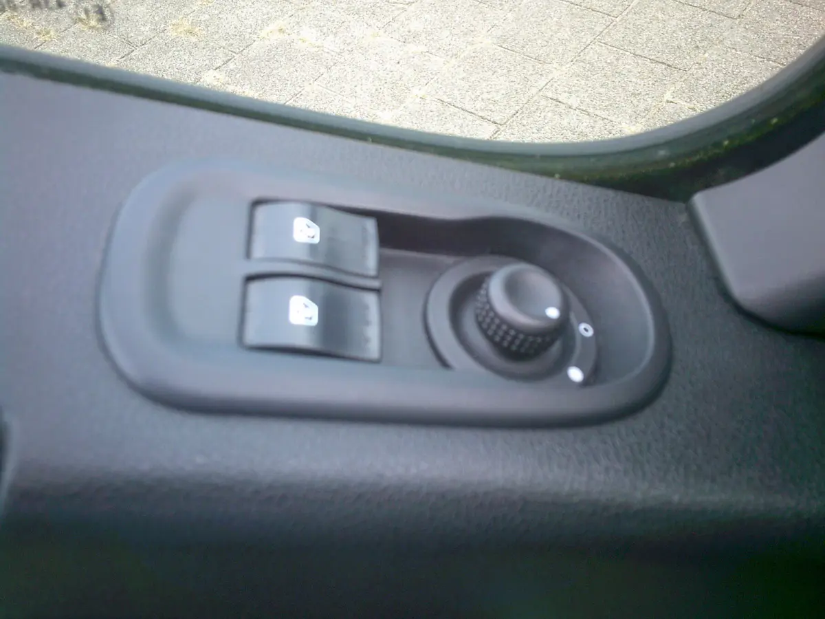 T35 2.3 dCi L2H2 VOOORZIEN VAN AIRCO+CRUISE+TREKHAAK !!