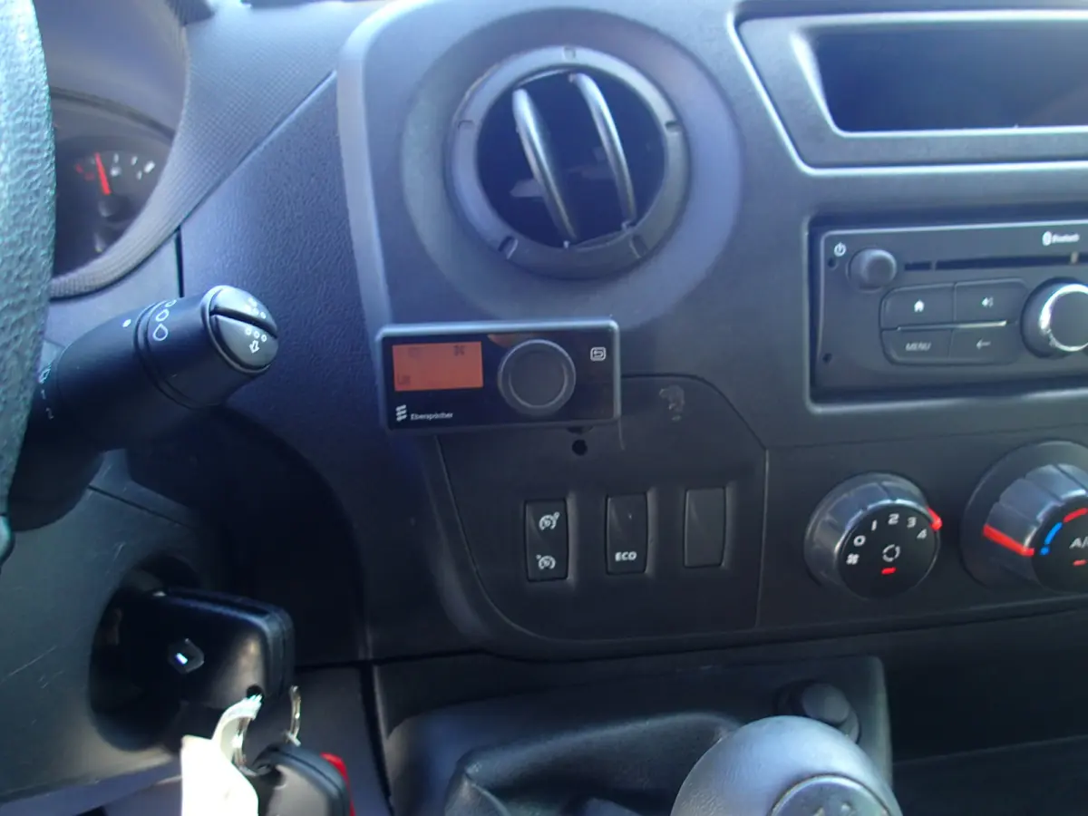 T35 2.3 dCi L2H2 VOOORZIEN VAN AIRCO+CRUISE+TREKHAAK !!