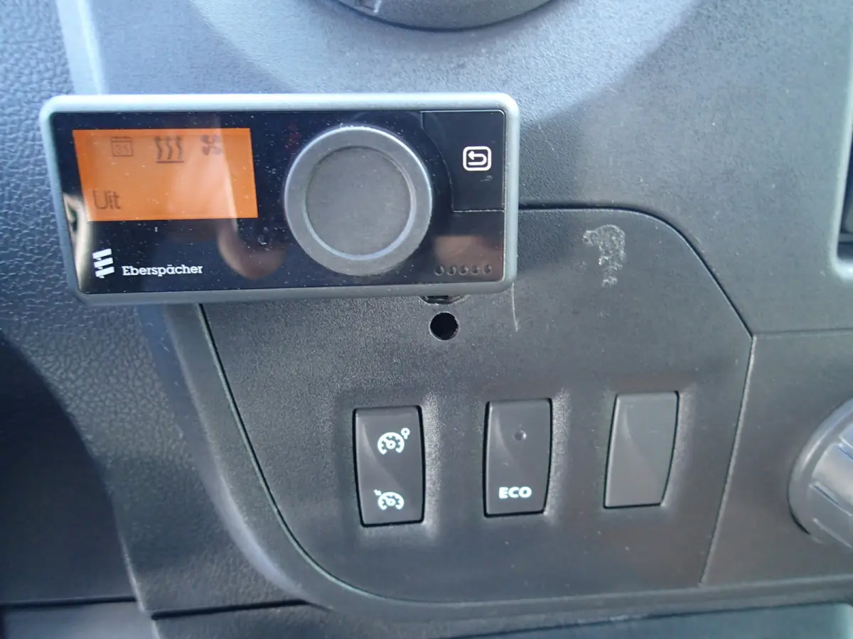 T35 2.3 dCi L2H2 VOOORZIEN VAN AIRCO+CRUISE+TREKHAAK !!