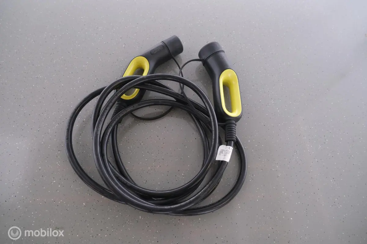 1.5 PHEV Black Style|Zwarte hemel|rolhoes|pano|lmv20