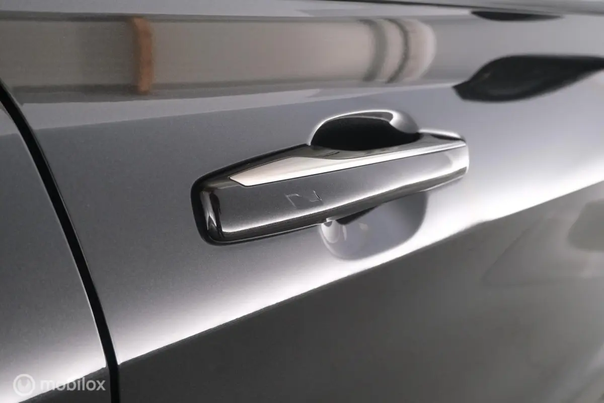 1.5 PHEV Black Style|Zwarte hemel|rolhoes|pano|lmv20