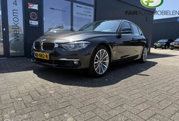 330e Centennial Executive €15950