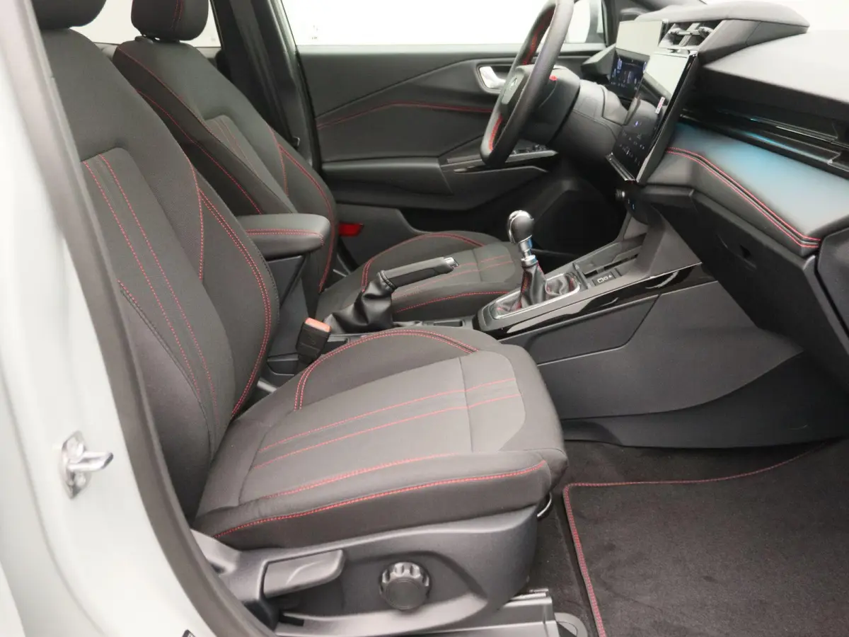 1.0 EcoBoost ST-Line | UIT VOORRAAD LEVERBAAR | Winter Pack | Keyless entry | Elektrische achterklep |