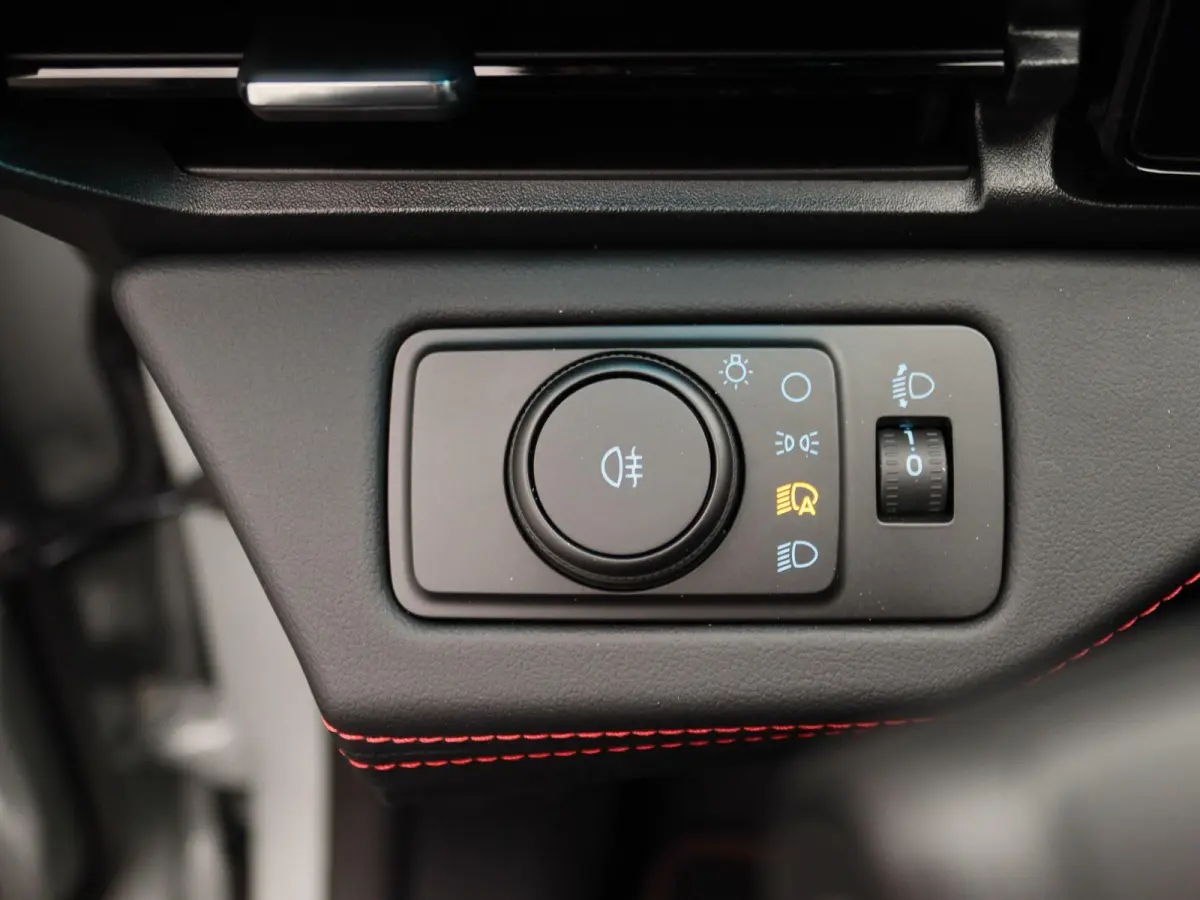 1.0 EcoBoost ST-Line | UIT VOORRAAD LEVERBAAR | Winter Pack | Keyless entry | Elektrische achterklep |