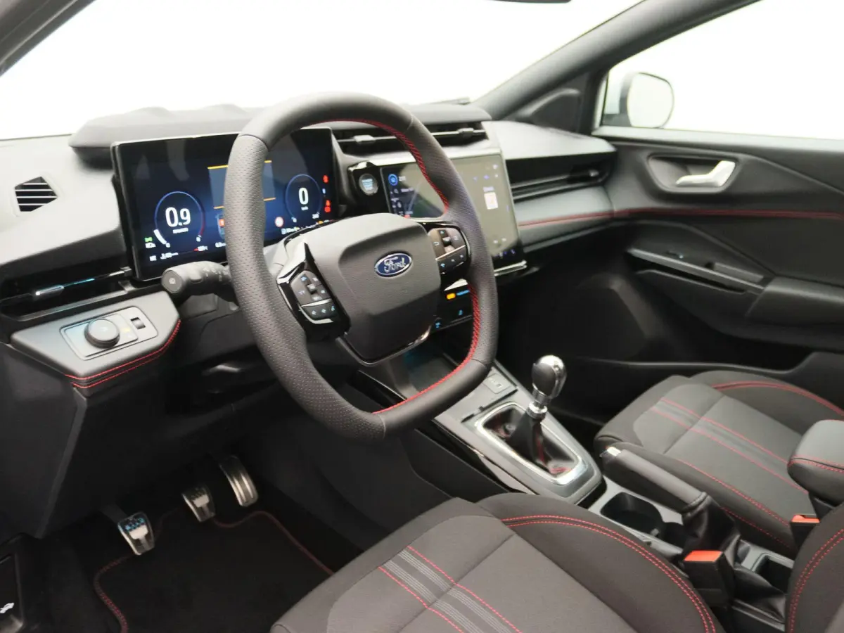 1.0 EcoBoost ST-Line | UIT VOORRAAD LEVERBAAR | Winter Pack | Keyless entry | Elektrische achterklep |