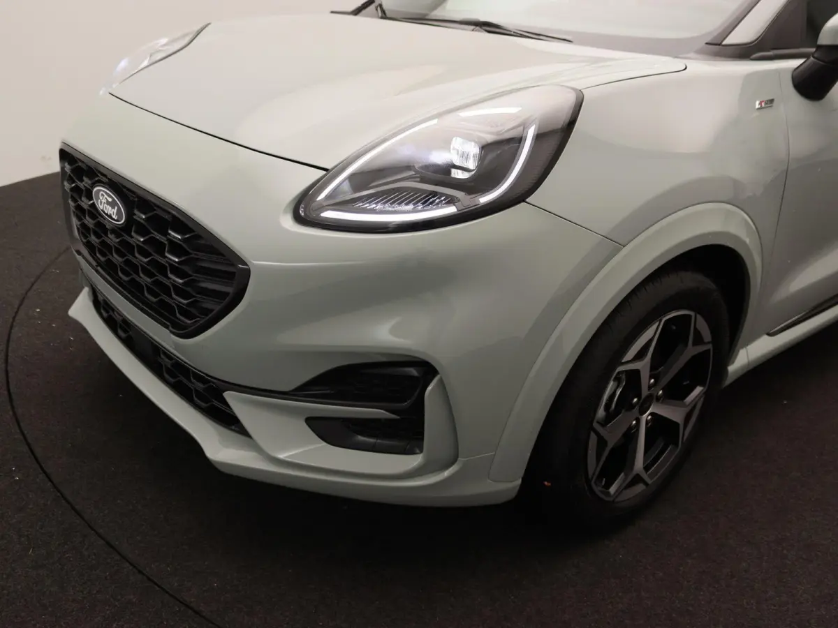 1.0 EcoBoost ST-Line | UIT VOORRAAD LEVERBAAR | Winter Pack | Keyless entry | Elektrische achterklep |