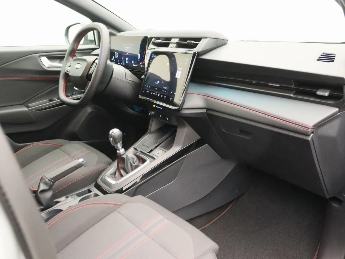 1.0 EcoBoost ST-Line | UIT VOORRAAD LEVERBAAR | Winter Pack | Keyless entry | Elektrische achterklep |