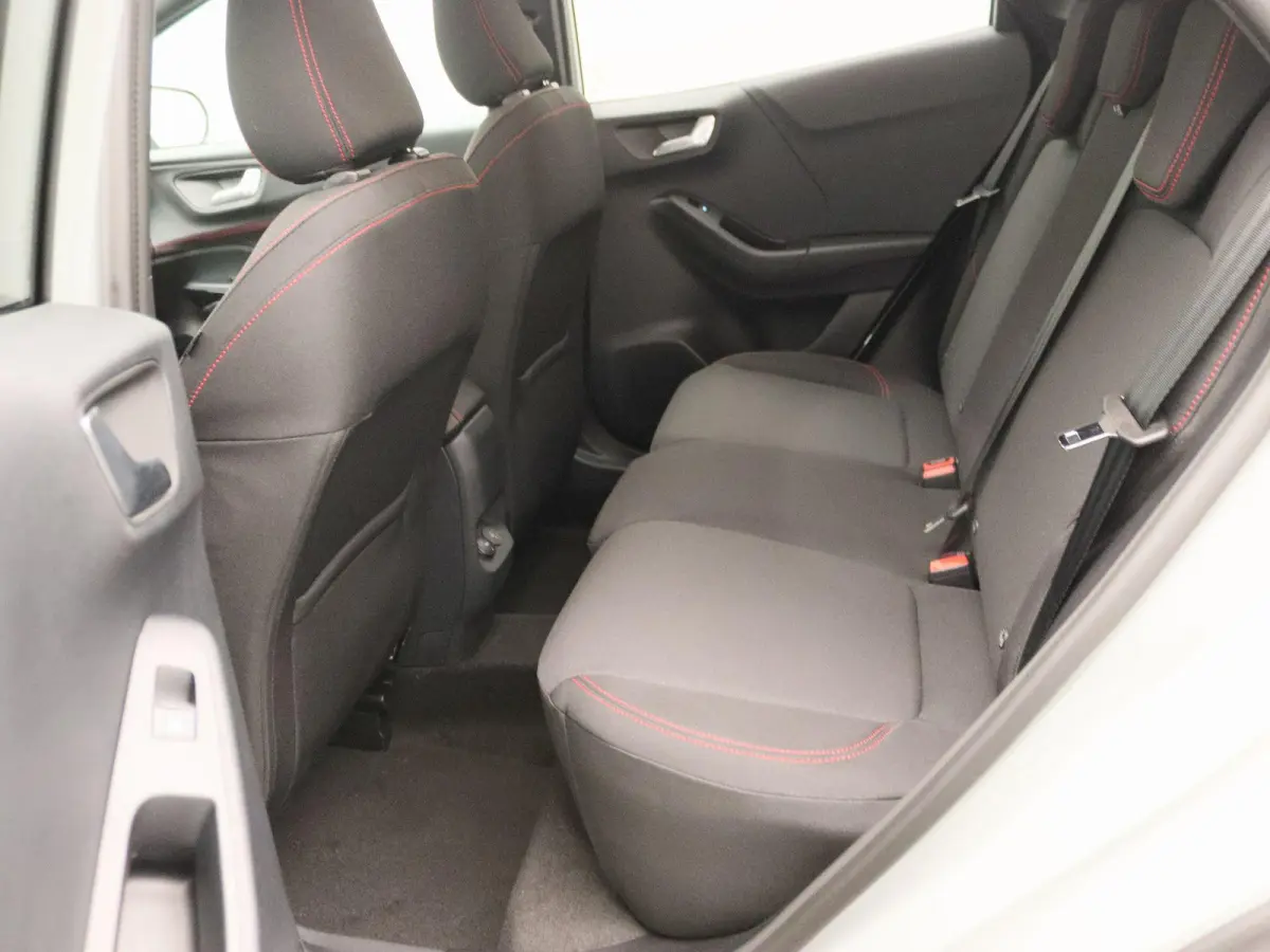 1.0 EcoBoost ST-Line | UIT VOORRAAD LEVERBAAR | Winter Pack | Keyless entry | Elektrische achterklep |