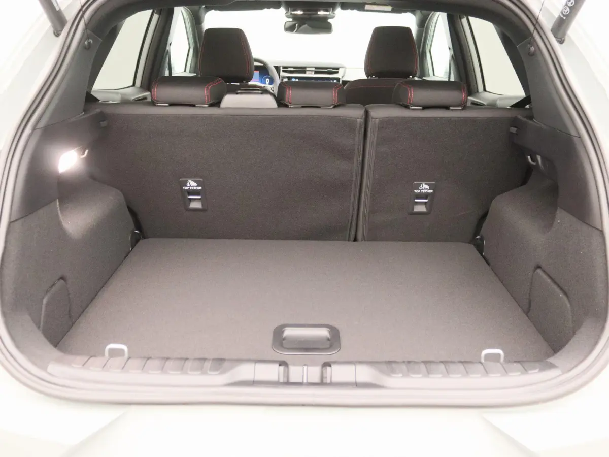 1.0 EcoBoost ST-Line | UIT VOORRAAD LEVERBAAR | Winter Pack | Keyless entry | Elektrische achterklep |