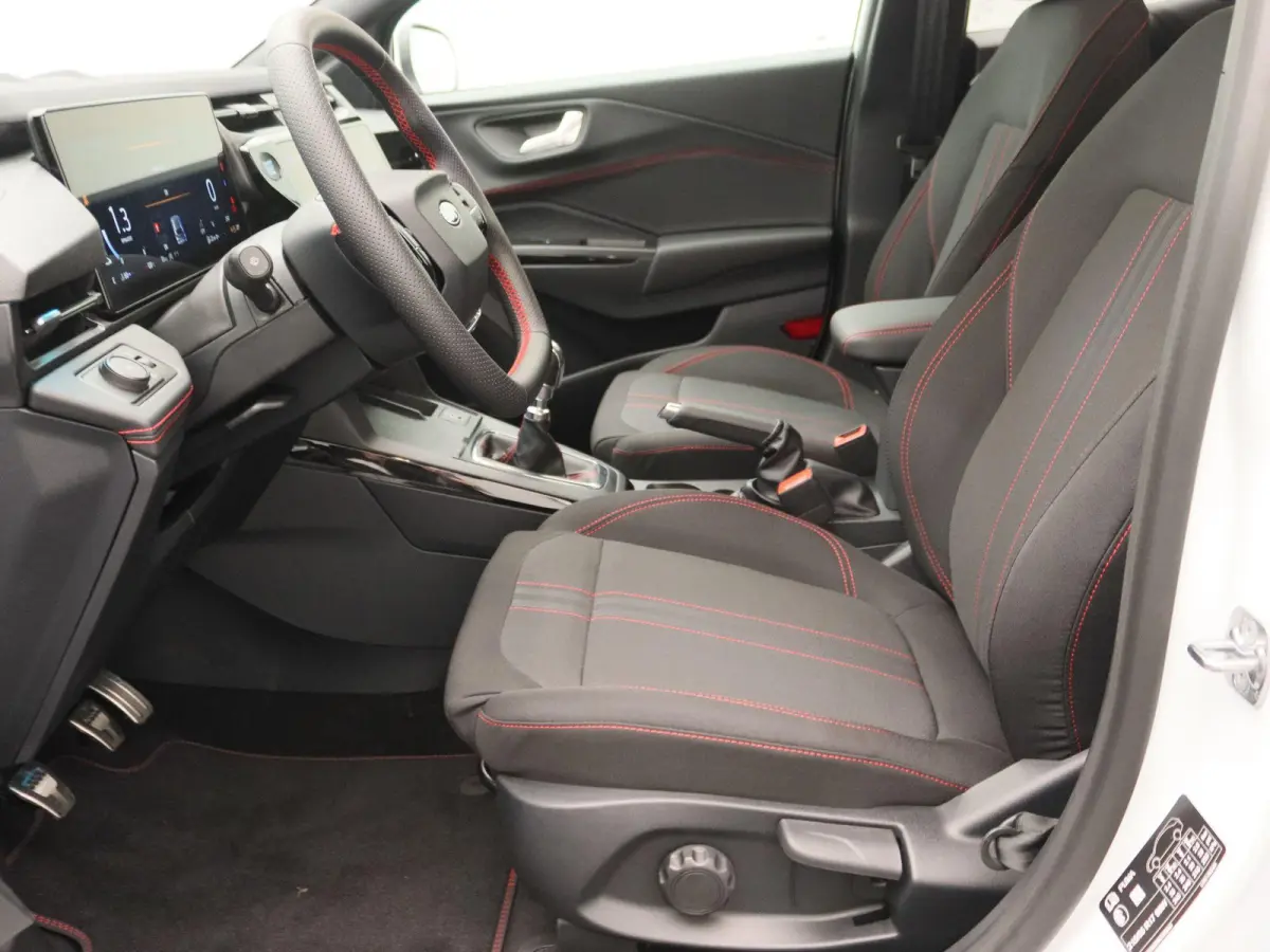 1.0 EcoBoost ST-Line | UIT VOORRAAD LEVERBAAR | Winter Pack | Keyless Entry | Elektrische achterklep |