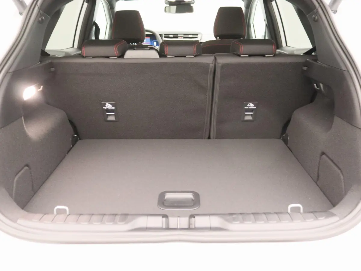 1.0 EcoBoost ST-Line | UIT VOORRAAD LEVERBAAR | Winter Pack | Keyless Entry | Elektrische achterklep |