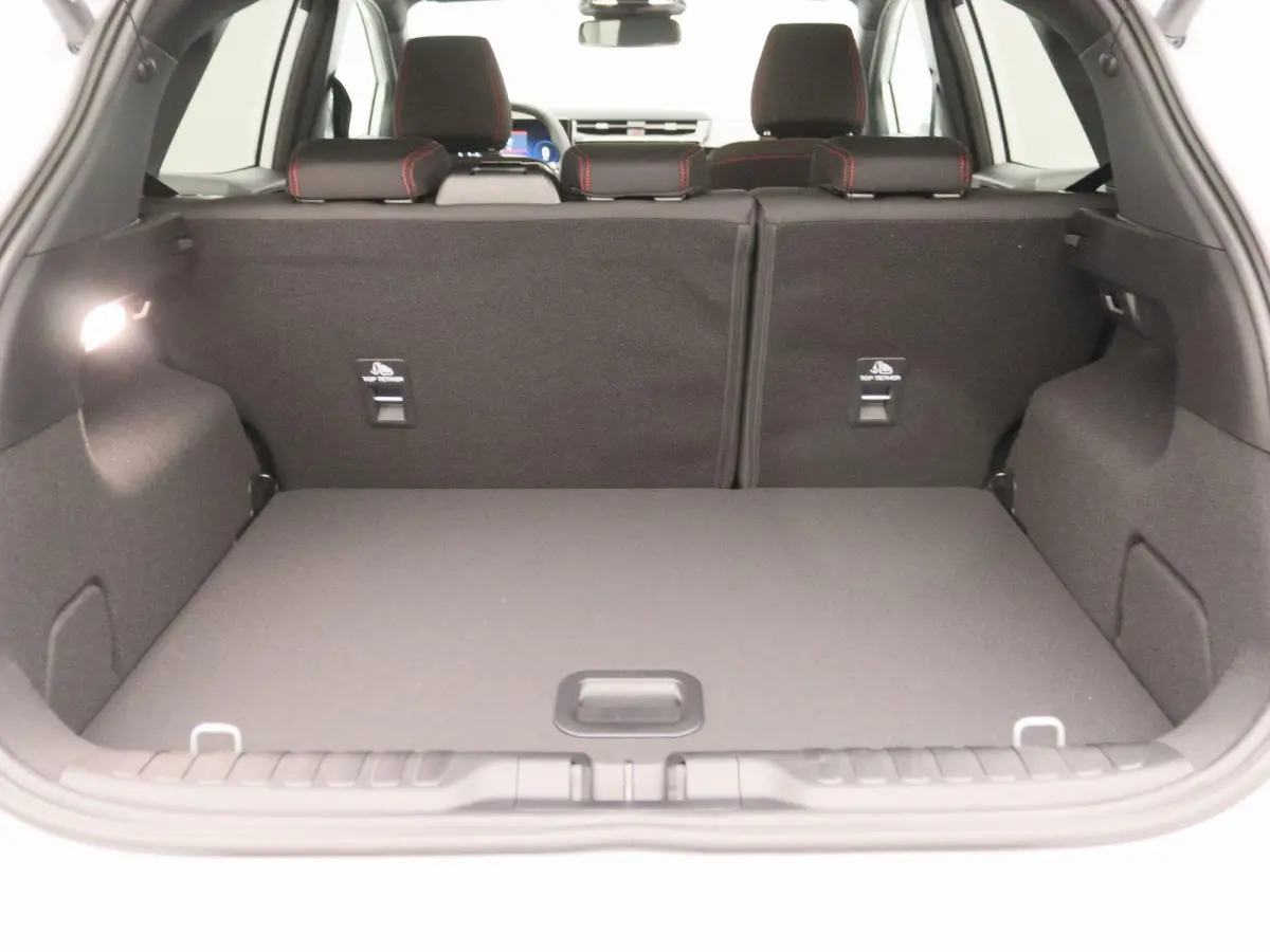 1.0 EcoBoost ST-Line | UIT VOORRAAD LEVERBAAR | Winter Pack | Keyless Entry | Elektrische achterklep |