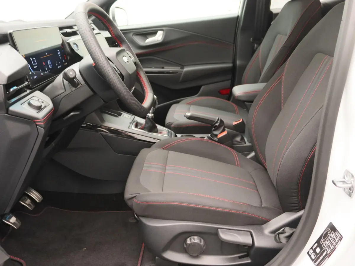 1.0 EcoBoost ST-Line | UIT VOORRAAD LEVERBAAR | Winter Pack | Keyless Entry | Elektrische achterklep |