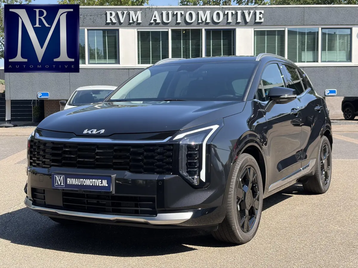 1.6 T-GDi Hybrid DynamicLine PHEV NIEUWE AUTO! | 10jr FABR. GARANTIE KIA | ELECTR. ACHTERKLEP | DODEHOEK CENSOR | ELECTR. STOELEN | STOEL en STUURWIELVERWARMING