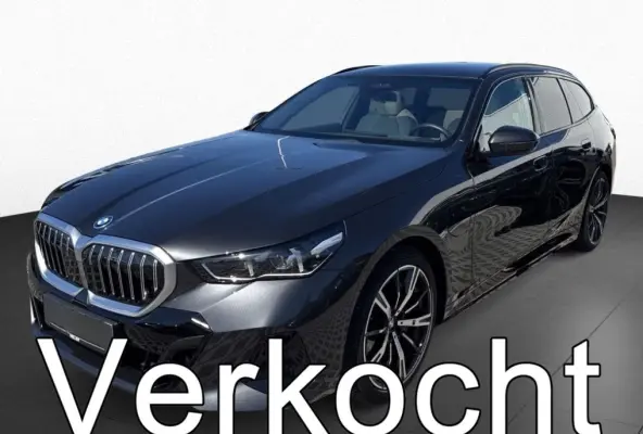 550e xDrive M-SPORT ** PANORAMA, IVORY LEDER, TREKH, 20-inch LMV, ADAPT. CRUISE ** 1e EIG - UNGALLFREI - Ex. BMW ** ** INFORMEER OOK NAAR ONZE AANTREKKELIJKE FINANCIAL-LEASE TARIEVEN **