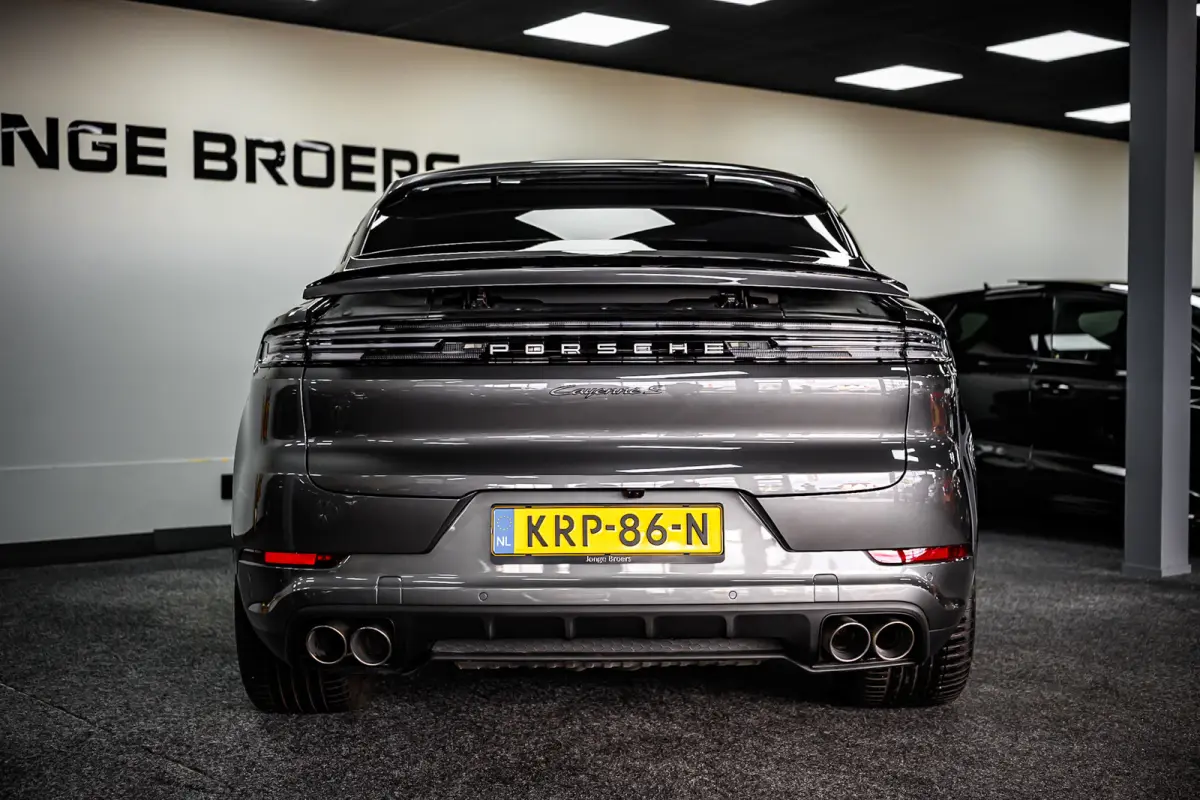 3.0 S E-Hybrid Black Edition Pano/InnoDrive/HUD/360/Luchtvering/Massage