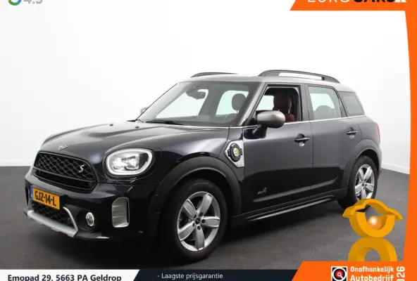 1.5 Cooper PHEV ALL4 Chili Automaat Climate control Adaptieve cruise control HUD Lichtmetalen velgen Navigatie Parkeersensoren Camera Stoelverwarming