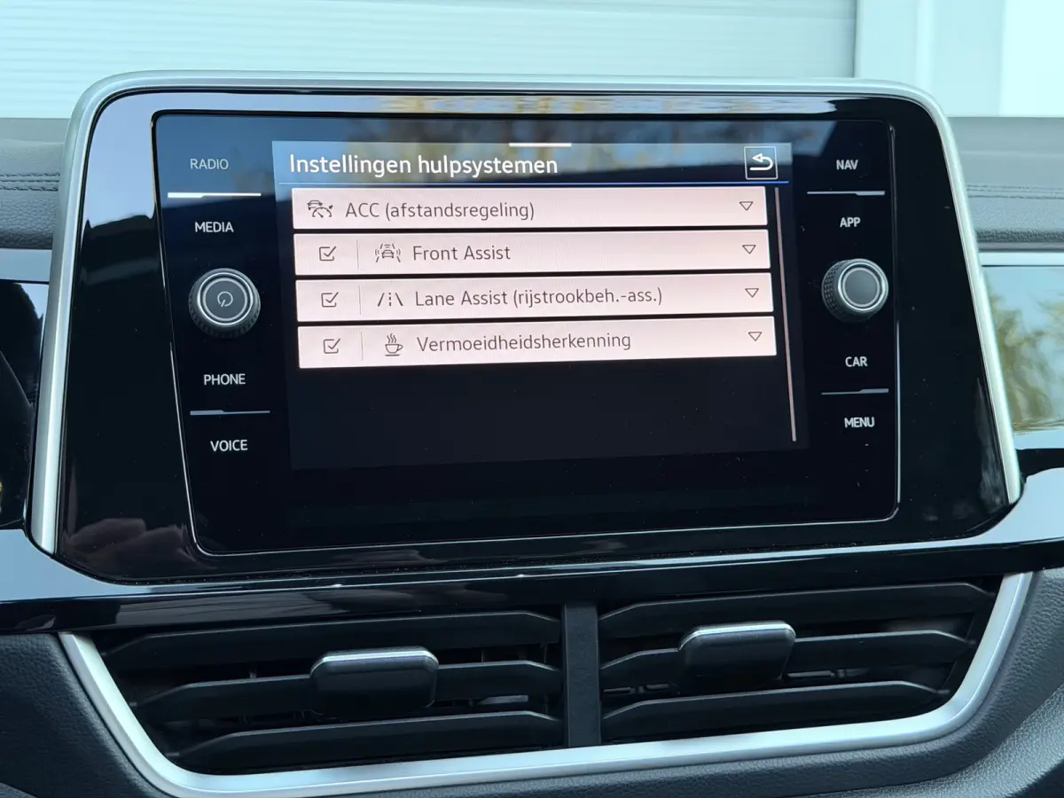 1.5 TSI 3x R-Line Pano/AppleCar/Keyless