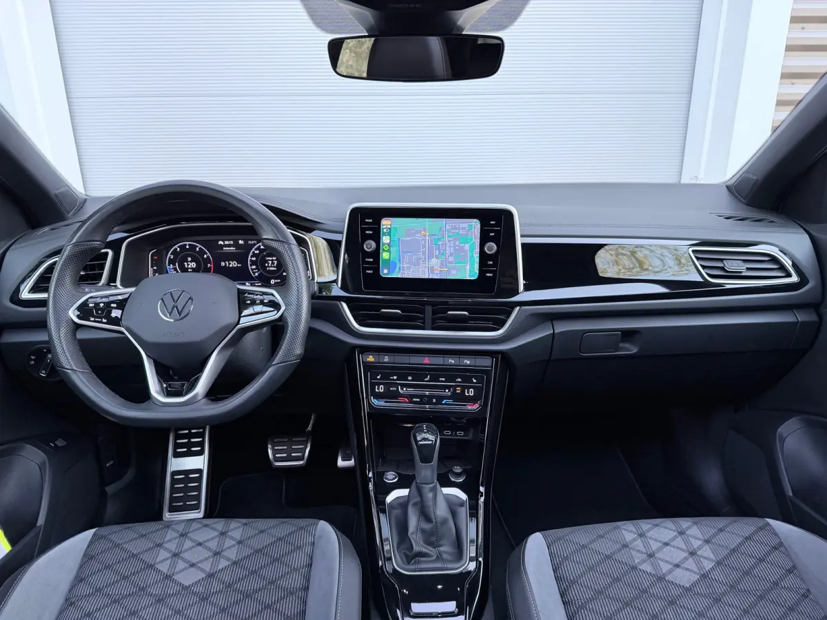 1.5 TSI 3x R-Line Pano/AppleCar/Keyless
