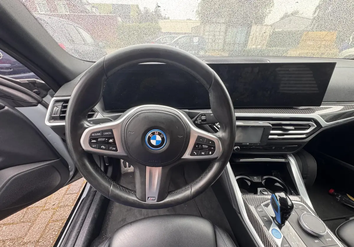 eDrive40 High Executive 84 kWh / ELEKTROMOTOR DEFECT / SOH NO POSI/
