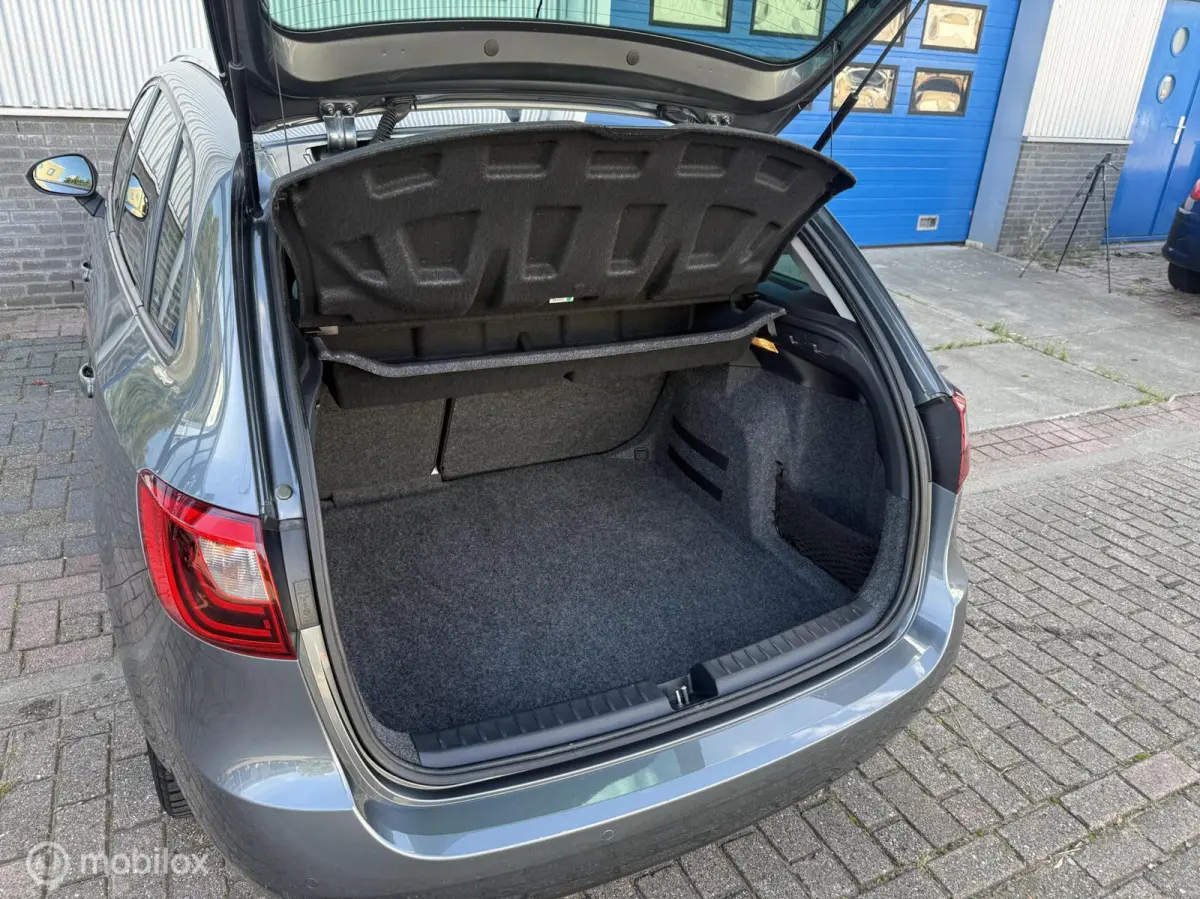 1.0 EcoTSI Style Connect