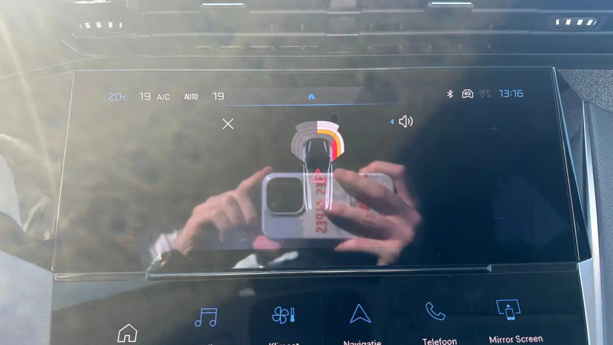 1.2 PureTech Allure | Navigatie | Apple Carplay / Android Auto | Camera | Cruise Control | | Achteruitrijcamera | Apple Carplay/Android Auto|telefoonintegratie premium | Bestuurdersstoel in 