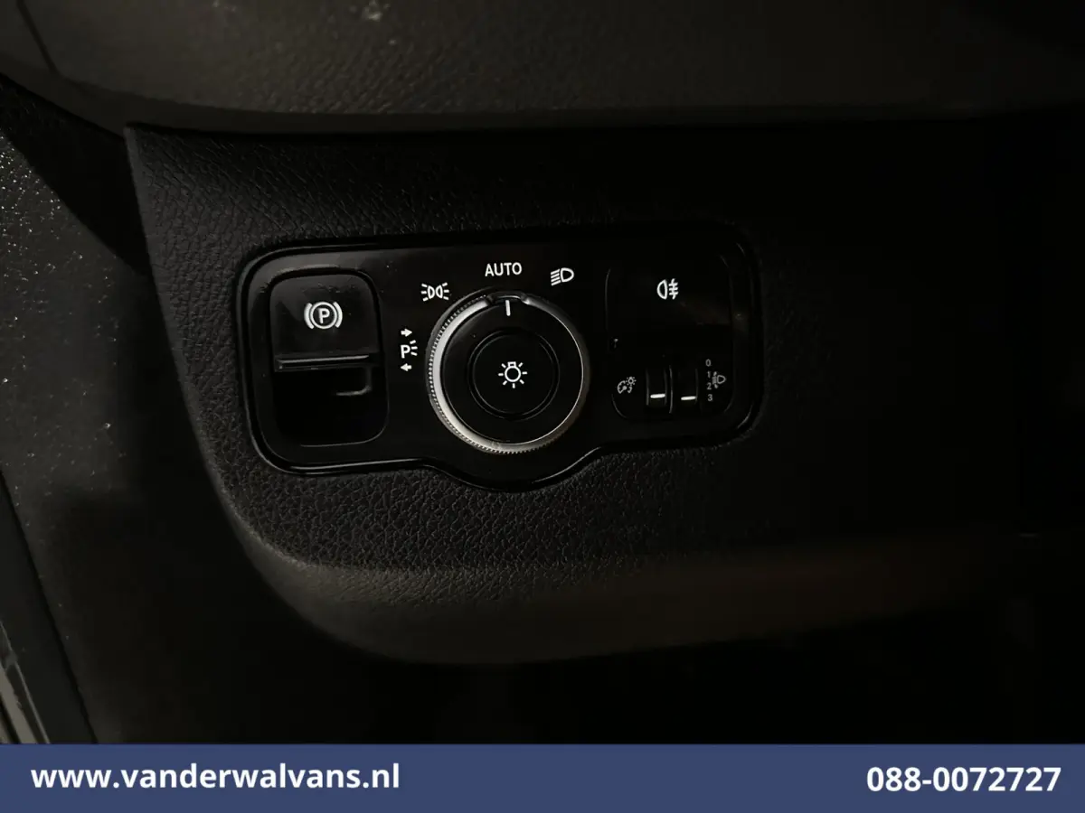 214 CDI 143pk L2H2 Euro6 Airco | Camera | Apple Carplay | Chauffeursstoel Android Auto, Bijrijdersbank