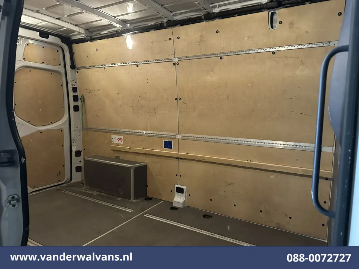 214 CDI 143pk L2H2 Euro6 Airco | Camera | Apple Carplay | Chauffeursstoel Android Auto, Bijrijdersbank