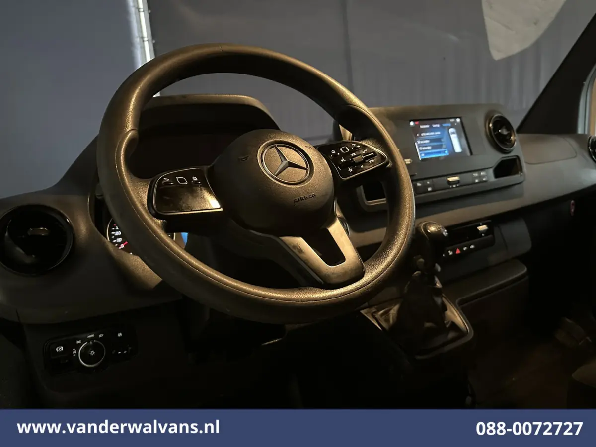 214 CDI 143pk L2H2 Euro6 Airco | Camera | Apple Carplay | Chauffeursstoel Android Auto, Bijrijdersbank