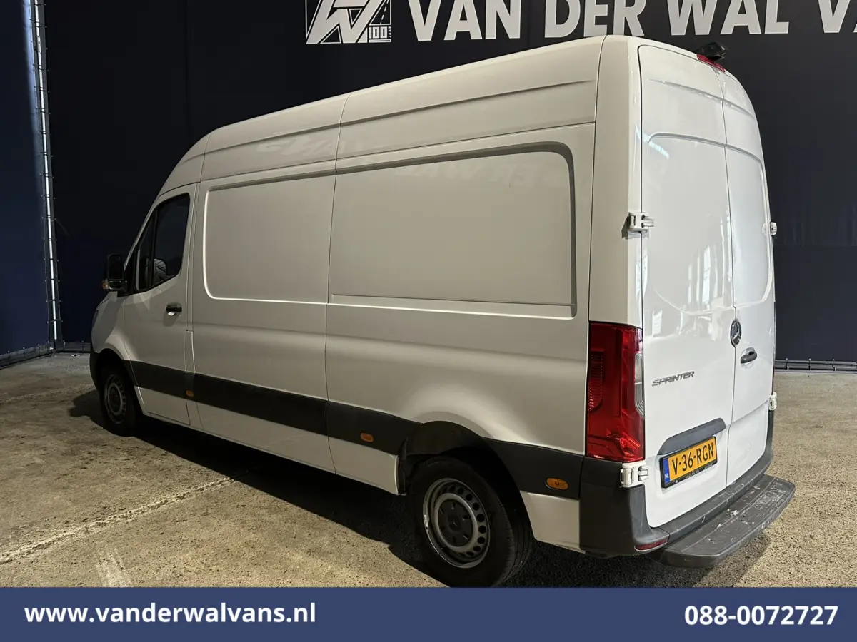 214 CDI 143pk L2H2 Euro6 Airco | Camera | Apple Carplay | Chauffeursstoel Android Auto, Bijrijdersbank