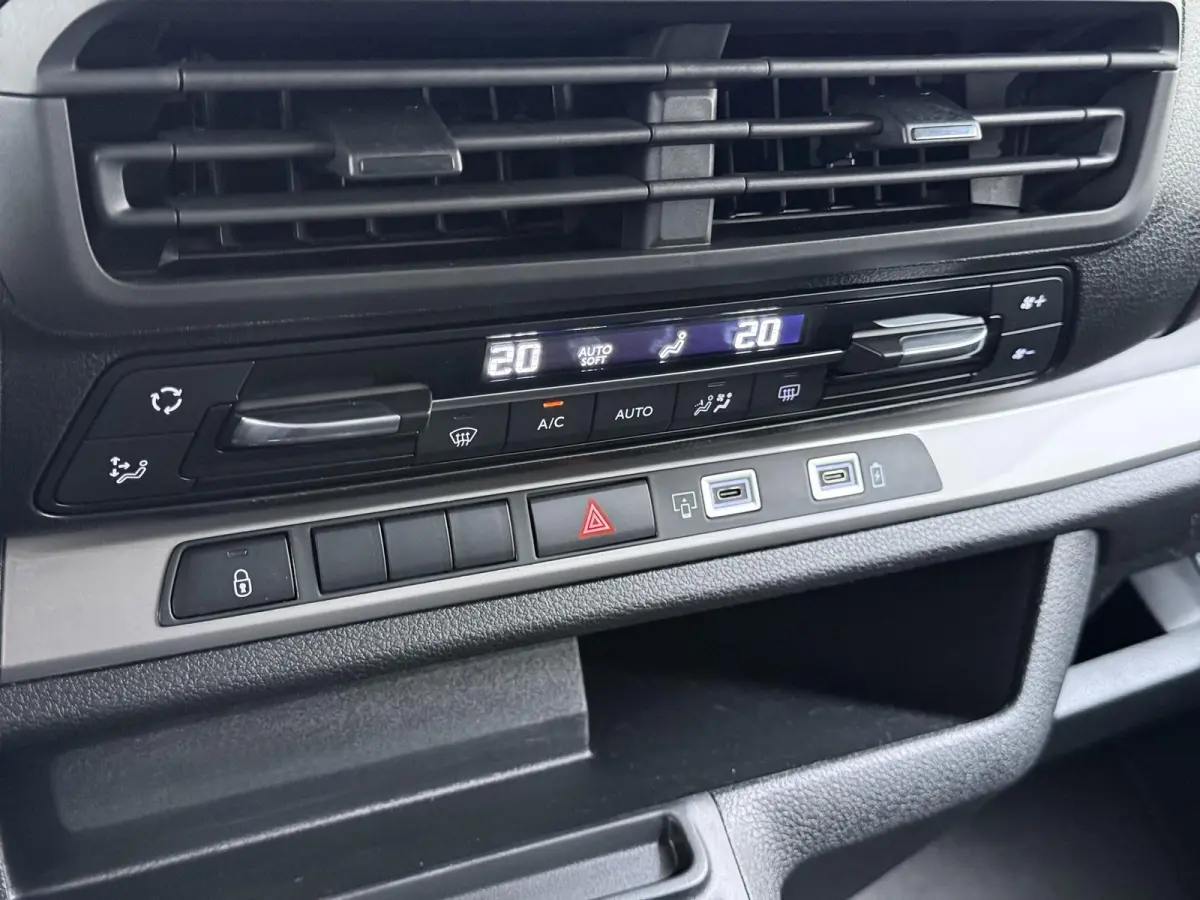 Long 75 kWh L3 9pl | SOH 95% | CAMERA | NAVIGATIE | BTW VERREKENBAAR | LED | CLIMA | FABRIEKSGARANTIE TOT 11-2027 | ALL-IN PRIJS