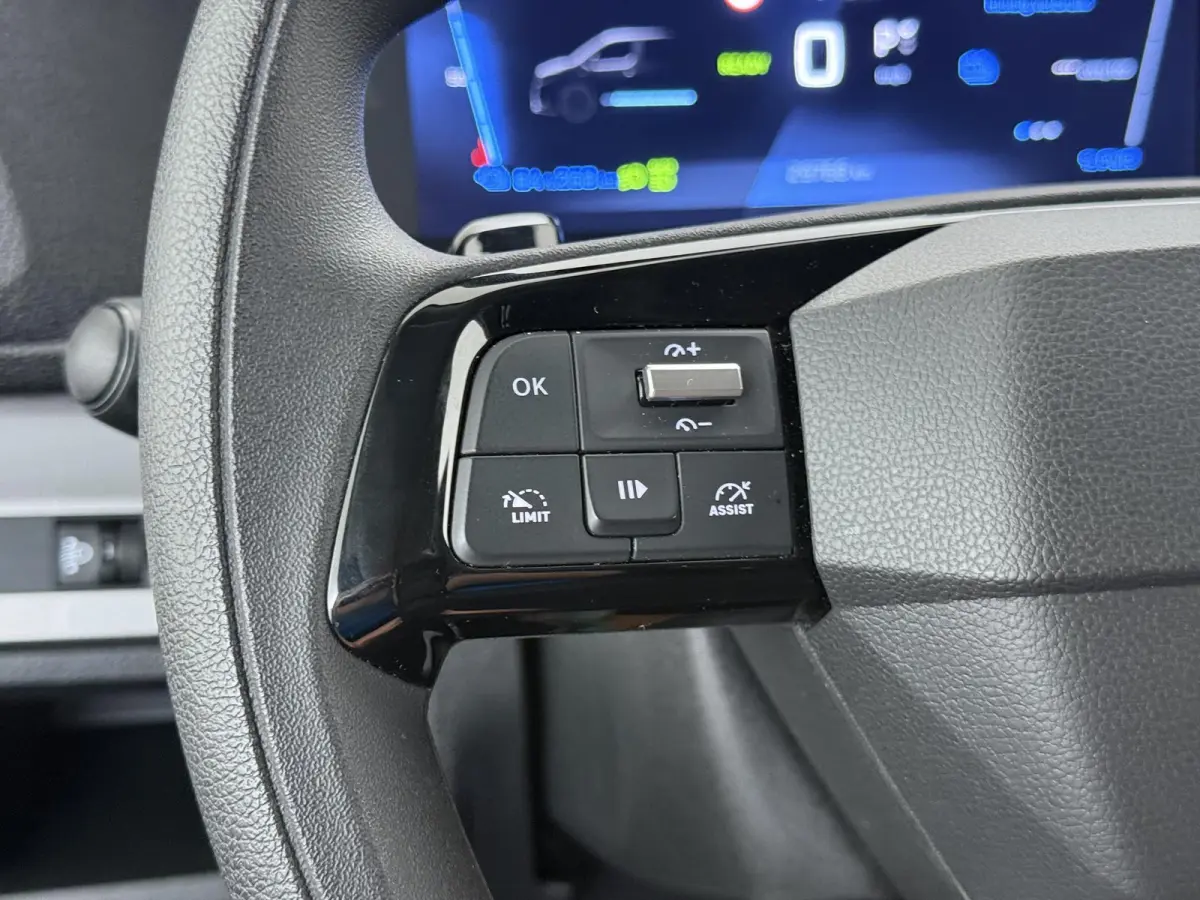 Long 75 kWh L3 9pl | SOH 95% | CAMERA | NAVIGATIE | BTW VERREKENBAAR | LED | CLIMA | FABRIEKSGARANTIE TOT 11-2027 | ALL-IN PRIJS