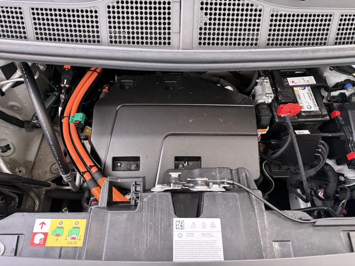 Long 75 kWh L3 9pl | SOH 95% | CAMERA | NAVIGATIE | BTW VERREKENBAAR | LED | CLIMA | FABRIEKSGARANTIE TOT 11-2027 | ALL-IN PRIJS