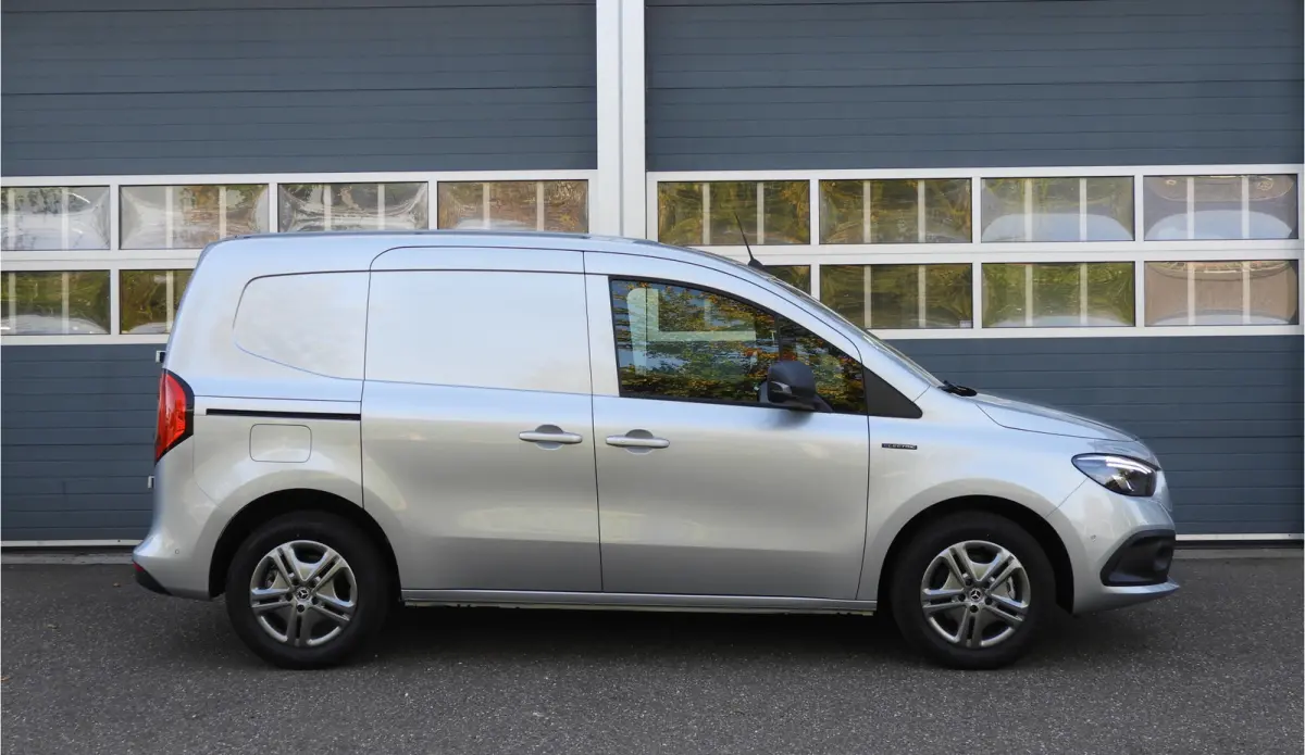 112 Select L1 51 kWh | MBUX | LED | CAMERA | CRUISE CONTROL