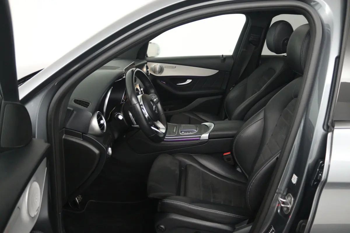 4MATIC Premium Plus (PANORAMADAK, SFEERVERLICHTING, CAMERA, ELEKT. STOELEN)